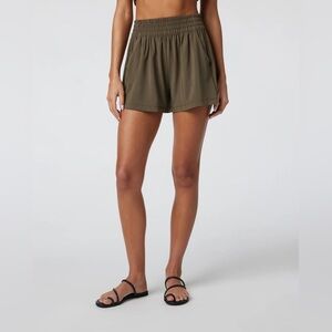 Vuori Villa Shorts - BNWT